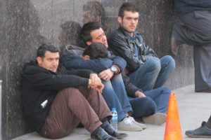 Maganda kurşunu 2 yaşındaki &ccedil;ocuğu başından vurdu