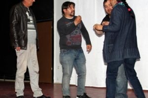 Bursa'da şizofreni hastaları tiyatro oyunu sahneledi