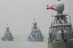 İran Yemen'e savaş gemisi yolladı