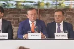 Ali Ağaoğlu tartışılan s&ouml;zleri i&ccedil;in konuştu