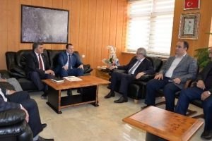 Rekt&ouml;r Ulcay, Bursa dağ il&ccedil;elerinin y&ouml;neticilerini ağırladı