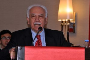 "HDP'yi meclise sokmak, canlı bombaları meclise sokmaktır"