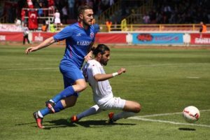 Karab&uuml;kspor son dakikalarda g&uuml;ld&uuml;!
