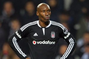 Beşiktaş'ta Atiba'nın hastalanması moralleri bozdu
