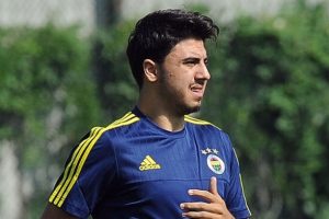 Ozan Tufan, A takım seviyesinde kariyerinin 100. resmi ma&ccedil;ına &ccedil;ıktı