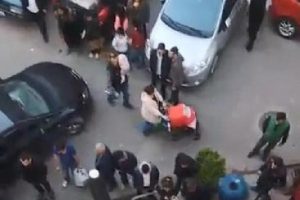 Gen&ccedil;leri uyarınca bı&ccedil;aklandı