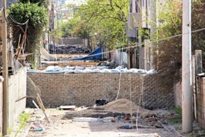 Nusaybin ger&ccedil;eği: Barikatlar duvarlar bomba dolu