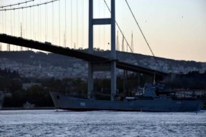 Rus gemisi sıkı g&uuml;venlik &ouml;nlemi altında ge&ccedil;iş yaptı