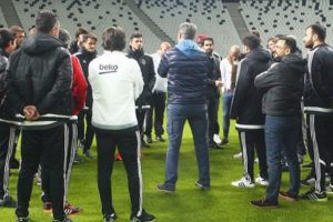 Beşiktaş, Fikret Orman'ın isteğiyle Vodafone Arena'yı gezdi