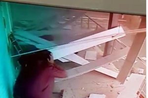 Diyarbakır'da 7 polisi şehit eden PKK'nın bombalı aracını, &ouml;zel g&uuml;venlik&ccedil;i saniyeler &ouml;nce fark etmiş