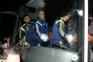 Fenerbah&ccedil;e, otob&uuml;s saldırısıyla ilgili bir a&ccedil;ıklama yaptı