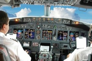 Herkes T&uuml;rk pilotların peşinde