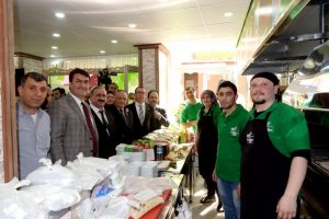 Bursa Osmangazi'de D&uuml;ndar'dan &ccedil;ifte a&ccedil;ılış