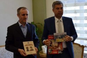 &Uuml;steğmen Sabri Efendi'nin mektupları kitaplaştı