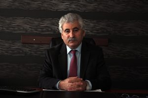 CHP'li Mehmet T&uuml;m'e, şehit cenazesinde yumruklu saldırı