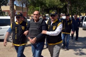 Otopark kavgasında komşu &ccedil;ifti k&uuml;f&uuml;r nedeniyle vurmuş