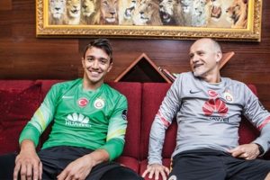 Galatasaray, Muslera'nın transfer dedikoduları &uuml;zerine a&ccedil;ıklama yayınladı