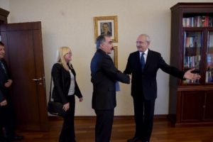 Kılı&ccedil;daroğlu, Eğitim-Sen Y&ouml;netim Kurulu &Uuml;yeleriyle g&ouml;r&uuml;şt&uuml;