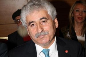 CHP'li T&uuml;m'den şehit cenazesinde yumruklu saldırıya su&ccedil; duyurusu