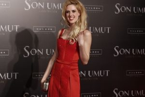 "Caroline" T&uuml;rk vatandaşı oldu