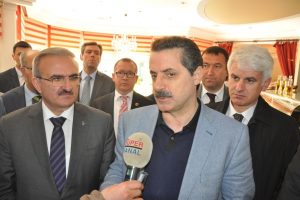 Faruk &Ccedil;elik'ten Bursa'da Ermenistan a&ccedil;ıklaması
