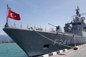 TCG Yavuz fırkateyni G&uuml;rcistan'da
