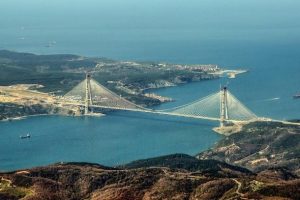 'En &ccedil;ok kamu yatırımı İstanbul'a yapılıyor'
