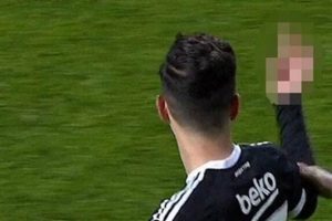 Oğuzhan &Ouml;zyakup'un hareketi tepki &ccedil;ekti