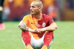 Galatasaray'da, sağlık ekibi Florya'da yatıp Florya'da kalkıyor