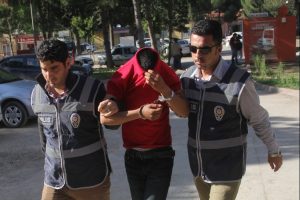 Kız kardeşten ablaya hain plan