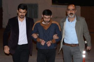 Miras tartışmasında dayısını &ouml;ld&uuml;rd&uuml;