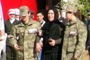 Nusaybin şehitleri K&uuml;rt&ccedil;e ağıtlar ve dualarla uğurlandı