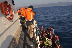 2 g&uuml;nde 247 ka&ccedil;ak g&ouml;&ccedil;men kurtarıldı
