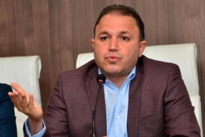S&ouml;zl&uuml;: "Ma&ccedil;lar aynı saatte oynasın"