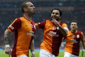 Sneijder ve Sel&ccedil;uk i&ccedil;in derbi seferberliği
