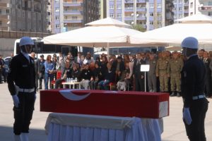Şehit polis memleketine uğurlandı