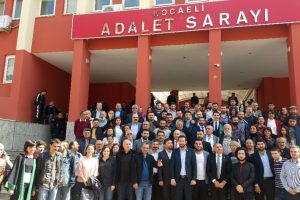 20 sanıklı Cumhurbaşkanı'na hakaret davası ertelendi