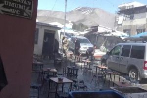 Hakkari'de olay &ccedil;ıktı, HDP İl Başkanı Besi g&ouml;zaltına alındı