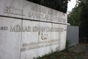 Mimar Sinan &ouml;ğrencilerinin g&ouml;zaltına alınmasına akademisyenlerden tepki
