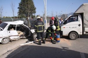 Yayaya &ccedil;arpmamak i&ccedil;in manevra yapınca...