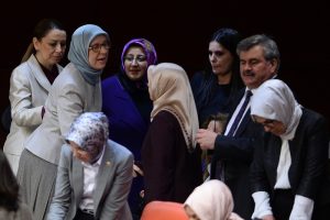 Kadın vekillerden Ramazanoğlu'na destek
