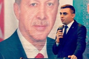 AK Partili başkanının '93 yıllık garabet' paylaşımı tepki &ccedil;ekti