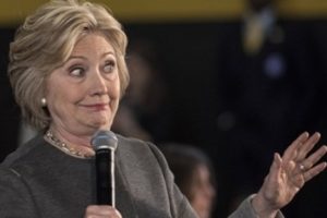 ABD başkanlık &ouml;n se&ccedil;imlerinde Clinton ve Trump'a h&uuml;sran