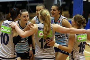 Fenerbah&ccedil;e D&ouml;rtl&uuml; Finale gitti..