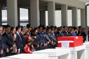 Şehit &Ouml;zel Harekat&ccedil;ı sonsuzluğa uğurlandı