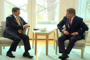 Davutoğlu, Niinist&ouml; ile g&ouml;r&uuml;şt&uuml;
