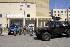 'Tezek' kavgası hastaneye taştı: 12 yaralı