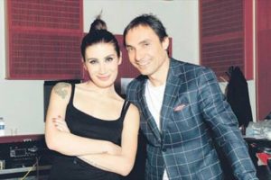 'Tarkan'ın sanat m&uuml;ziği alb&uuml;m&uuml; hepimizi yatırdı'...