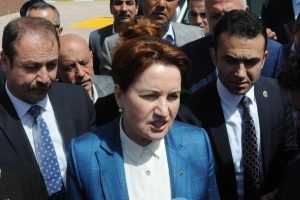 Akşener: Kadınlara dikkatli ve saygıya y&ouml;nelik bir dil kullanılmalı