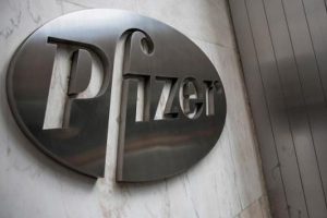 Pfizer'dan 160 milyar dolarlık birleşmeye iptal